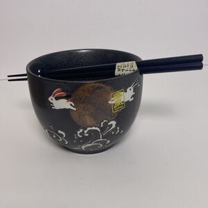 Japanese Ceramic Ramen Bowl with Rabbit Design and Chopsticks Black Full Moon